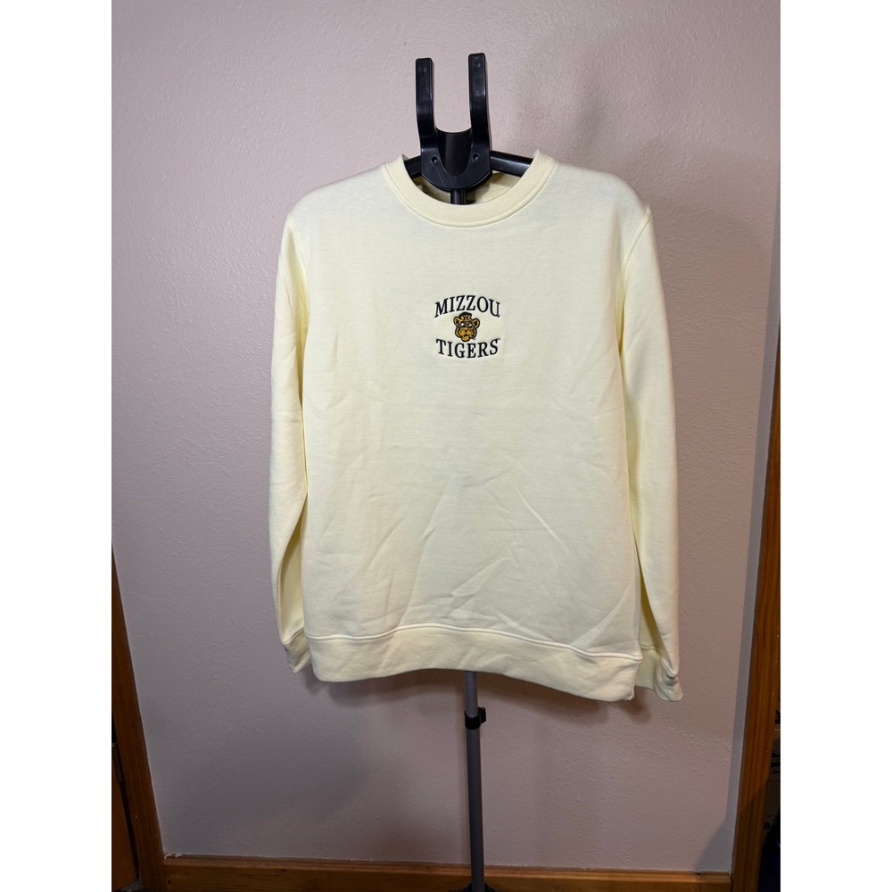 US Apparel Mizzou Tigers‎ Sweatshirt Mens Medium Yellow Embroidered Crewneck NWT